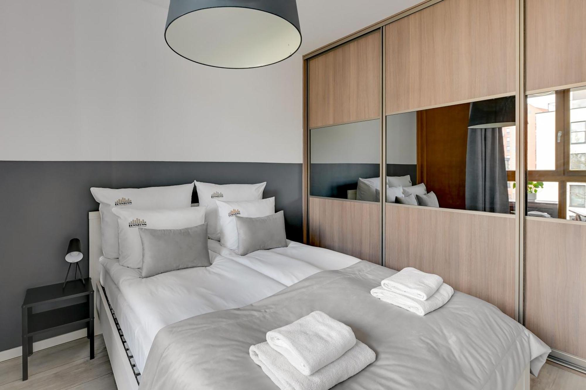 Aura Island Riverside By Downtown Apartments Gdansk Bilik gambar